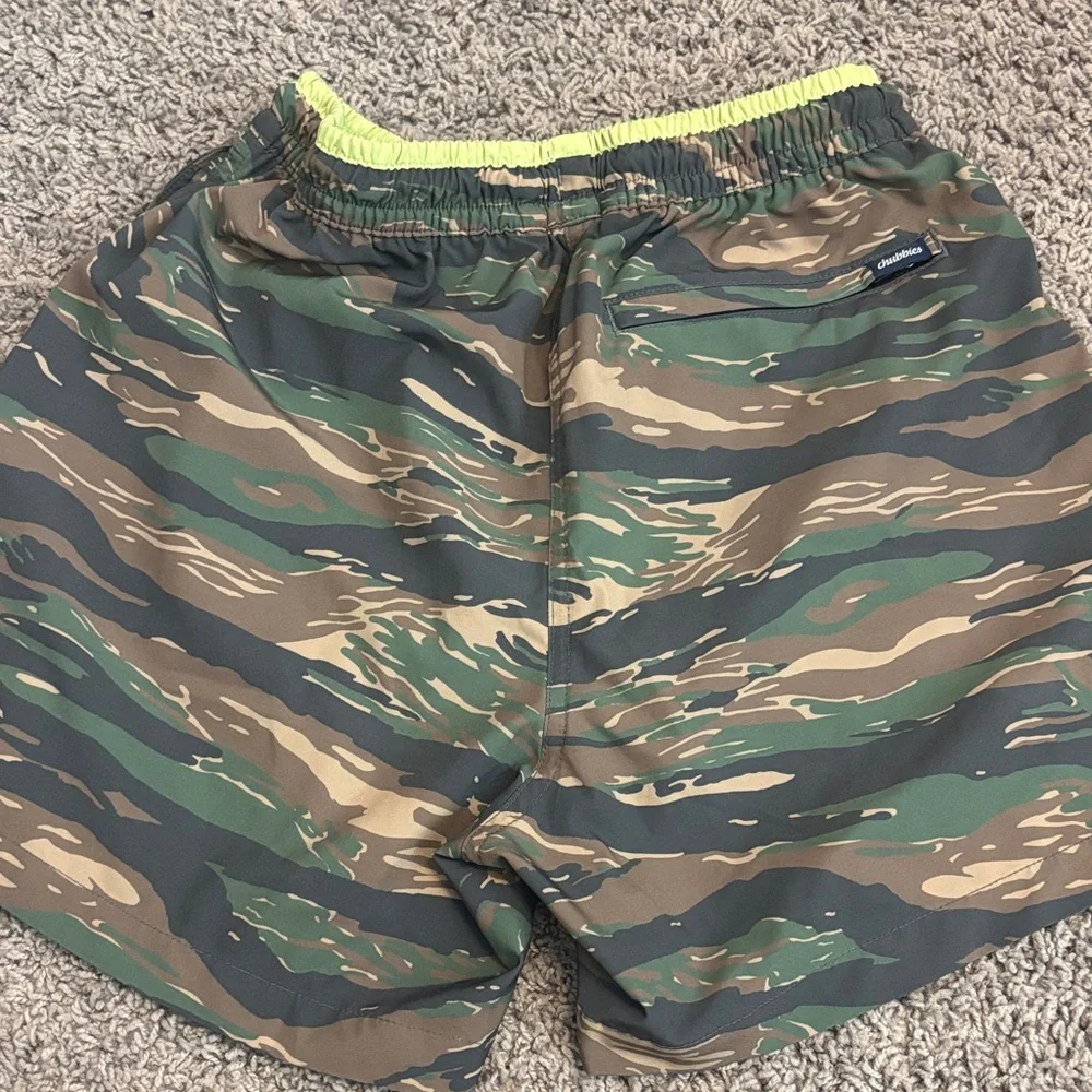 Men's Green Camo Swim Trunks chubbies S 5.5 inseam